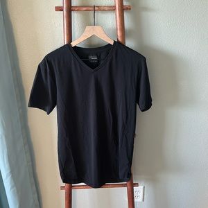 Mens Cuts T-shirt Curve hem V-neck Black size L